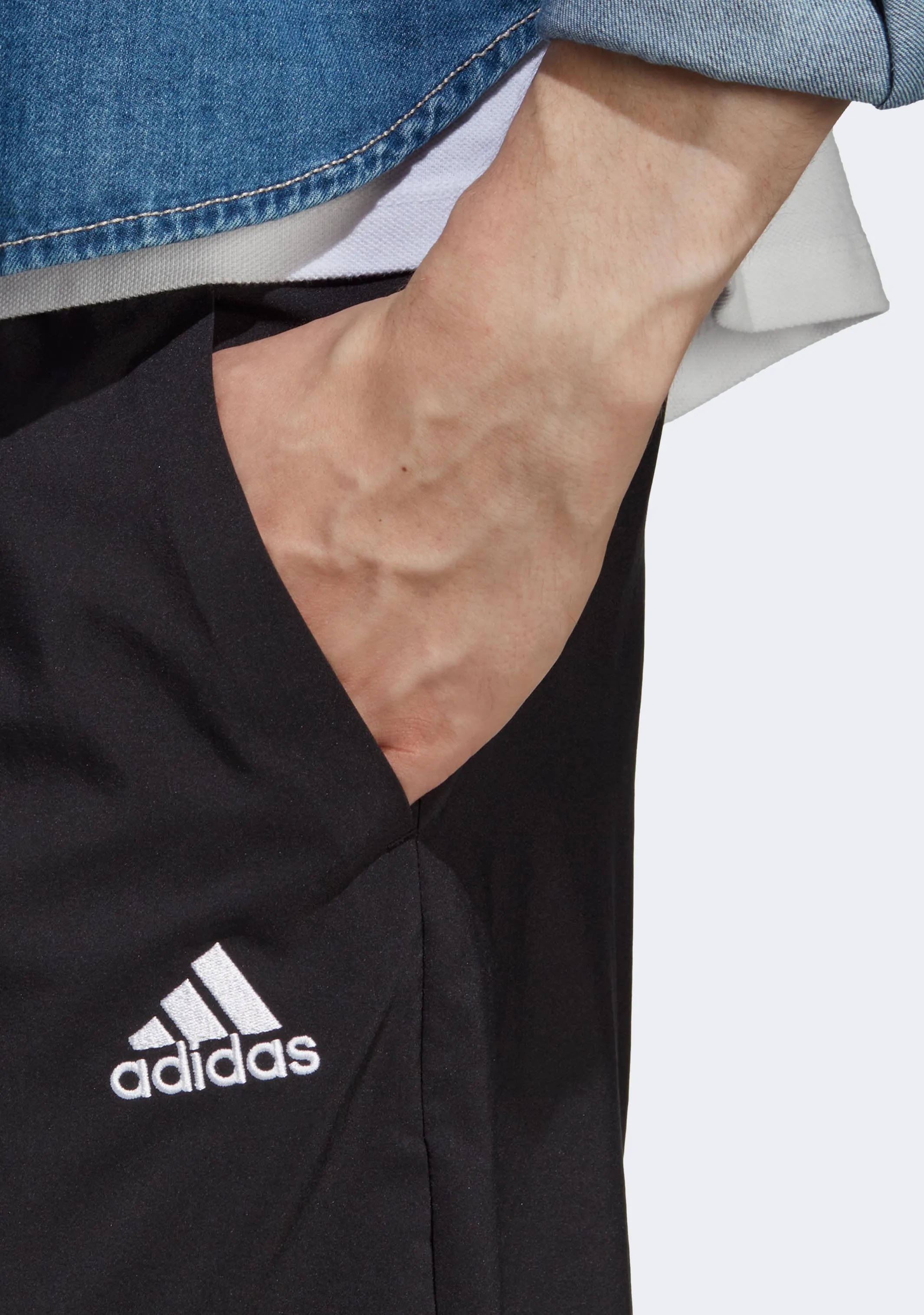 Adidas Men’s Aeroready Essentials Chelsea Small Logo Shorts