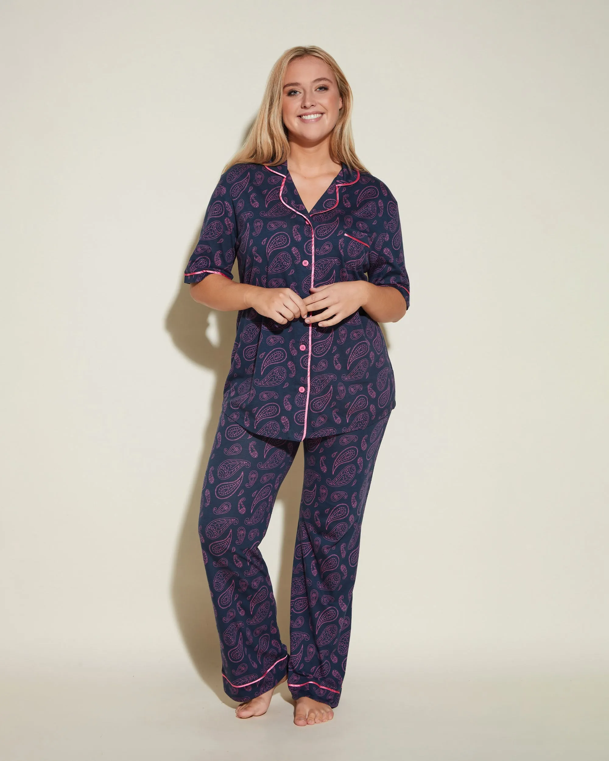Conjunto De Pijama Con Camisa De Manga Corta Y Pantalones
