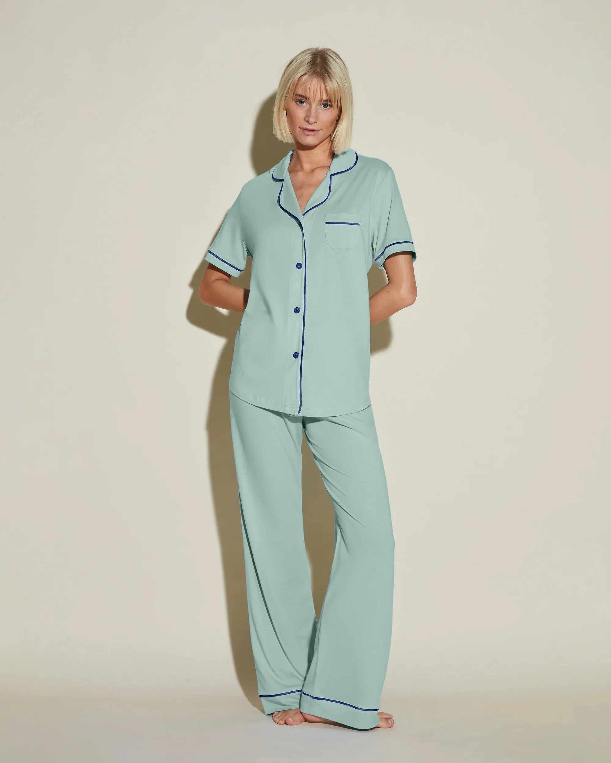 Conjunto De Pijama Con Camisa De Manga Corta Y Pantalones