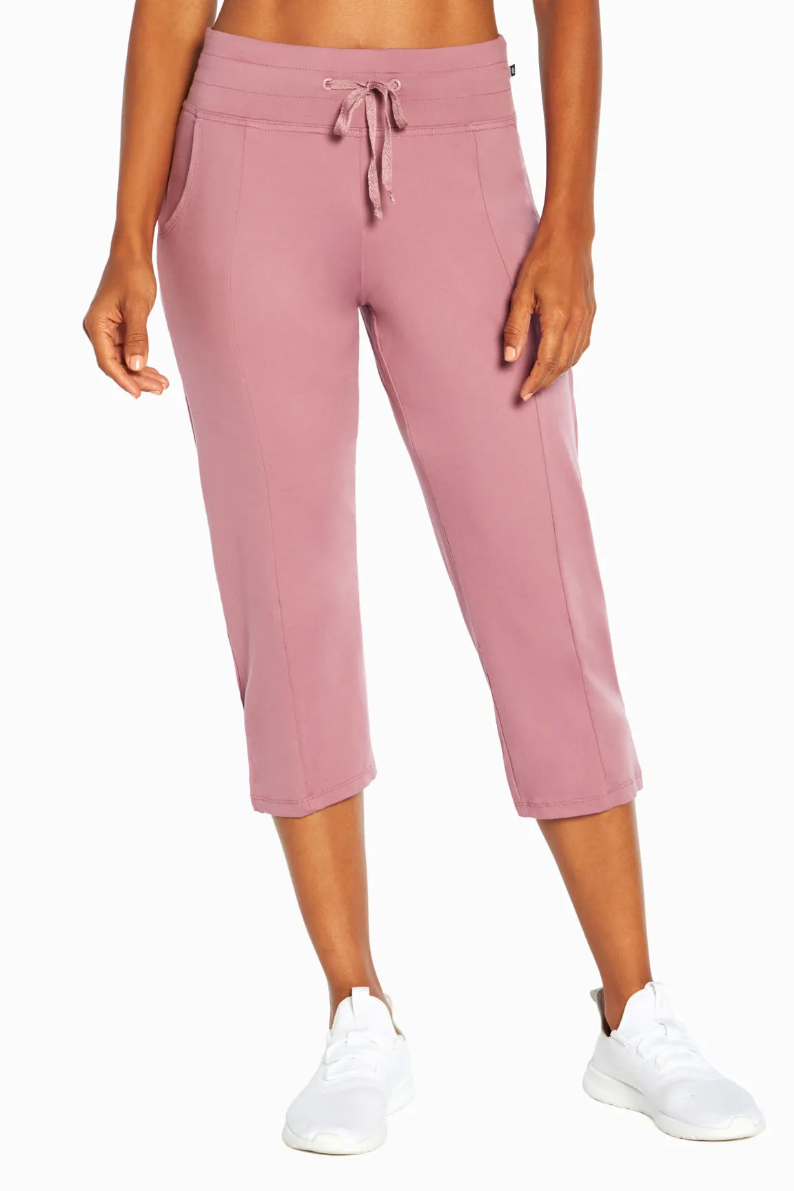 Mona Capri