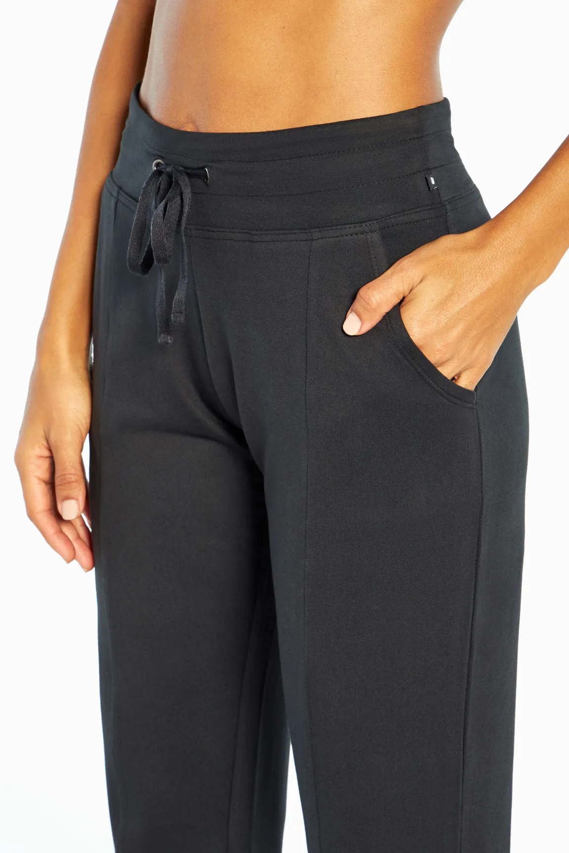 Mona Pant
