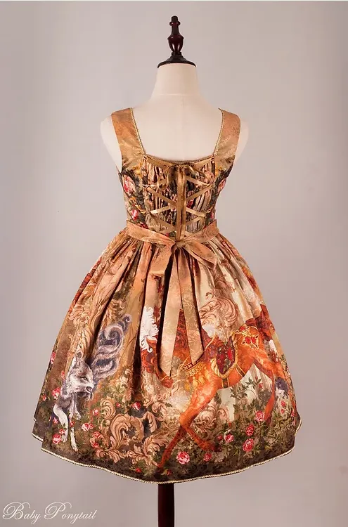 Rose Battle Jumperskirt in Amber