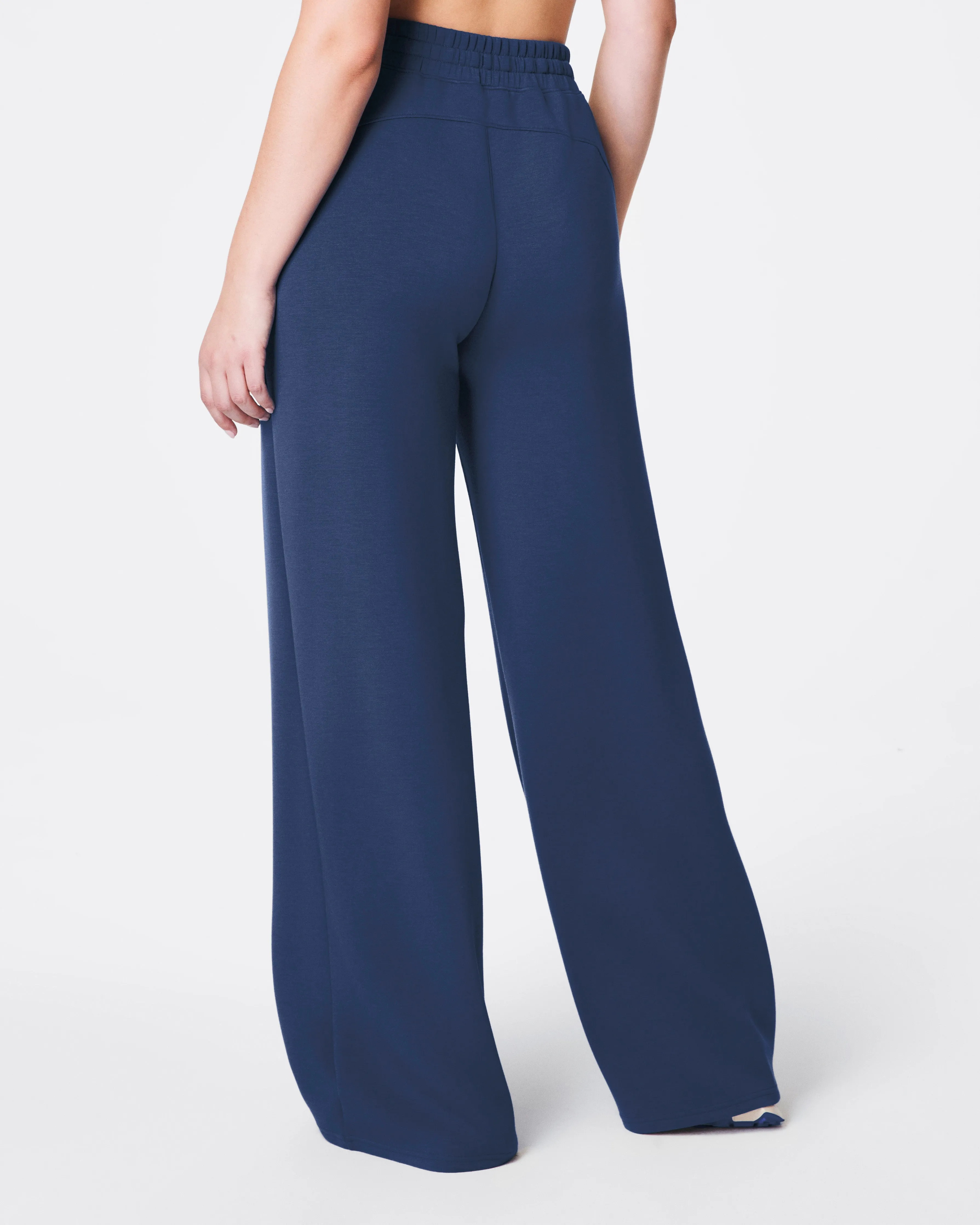 SPANX® AirEssentials Wide Leg Pant