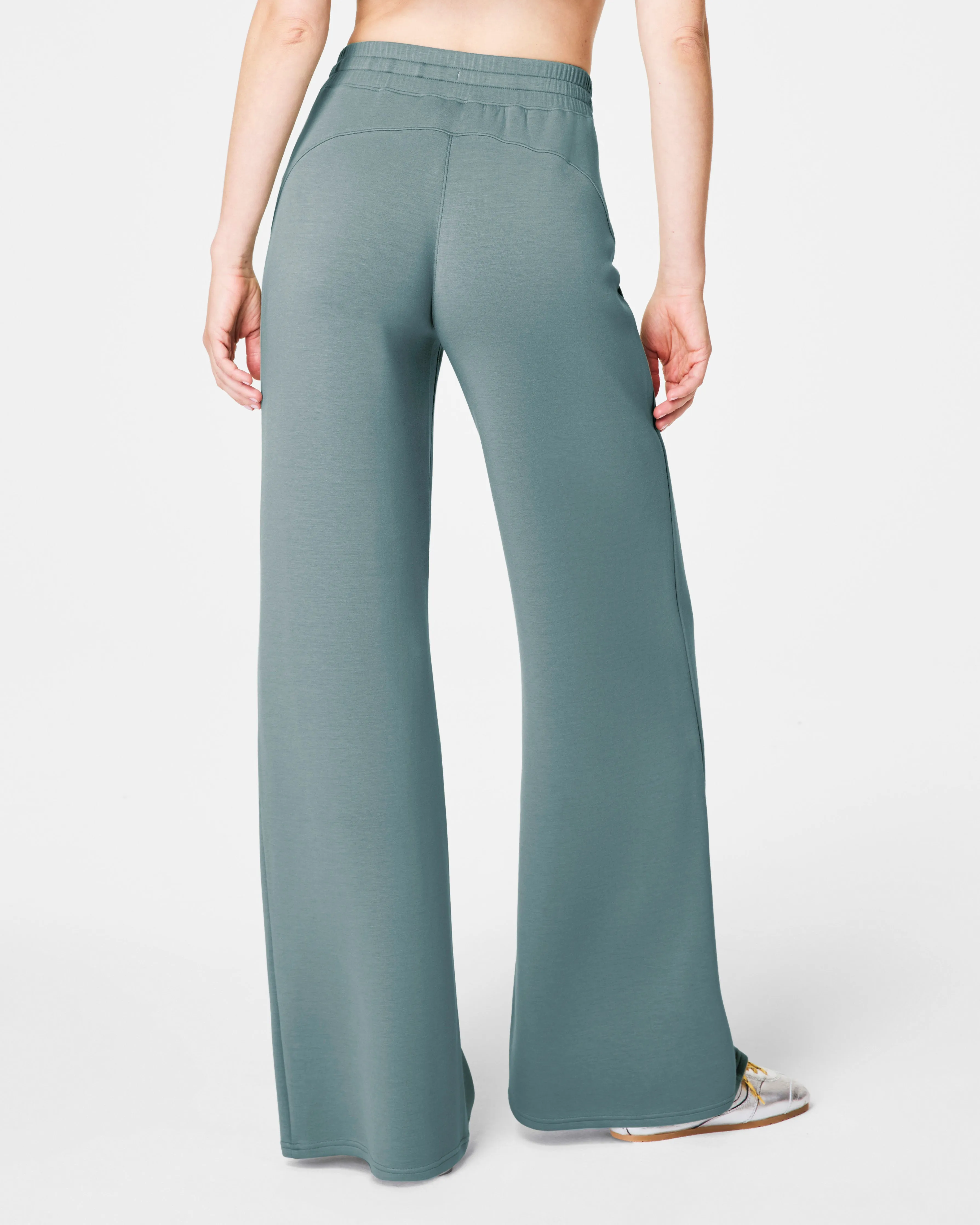 SPANX® AirEssentials Wide Leg Pant