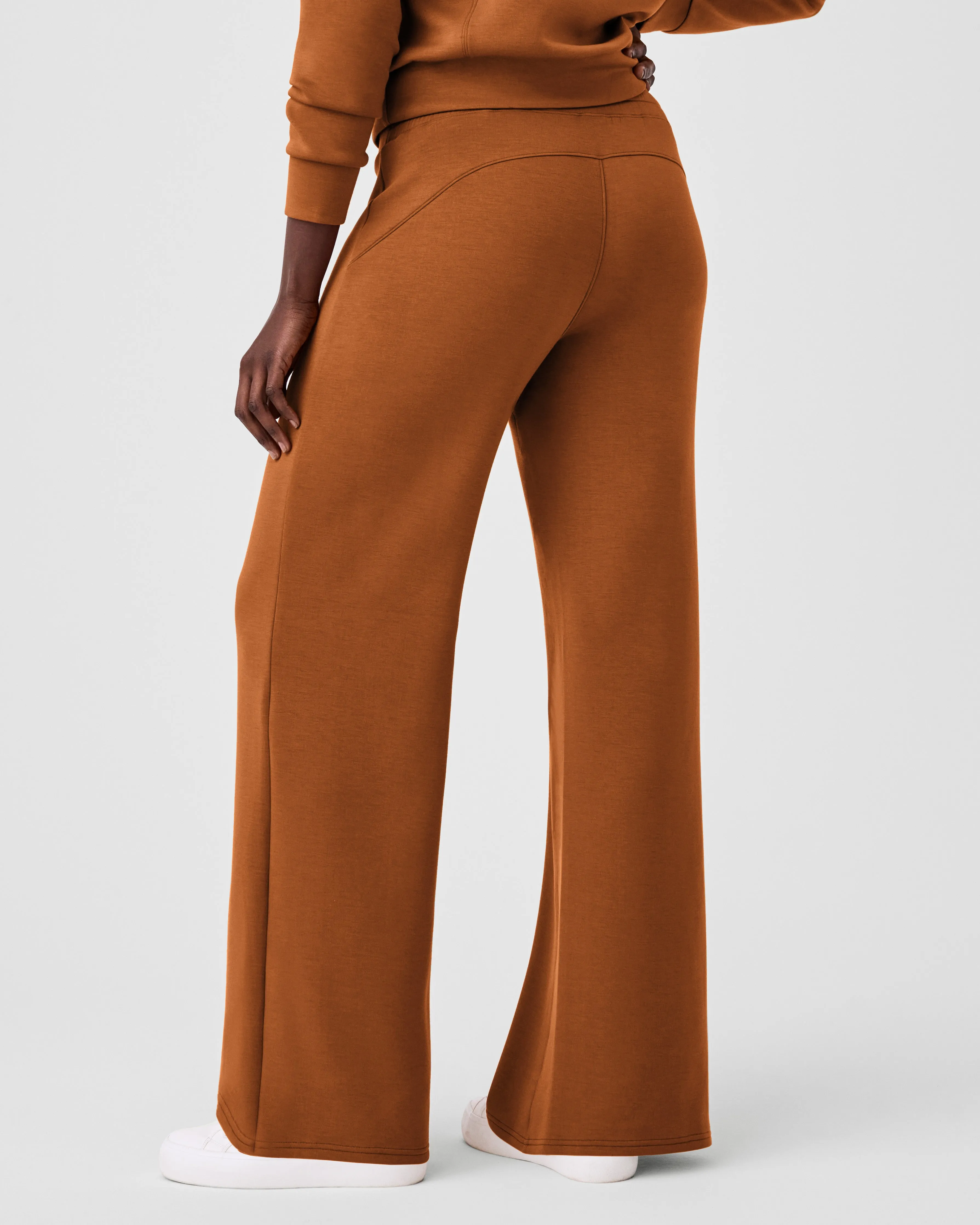 SPANX® AirEssentials Wide Leg Pant