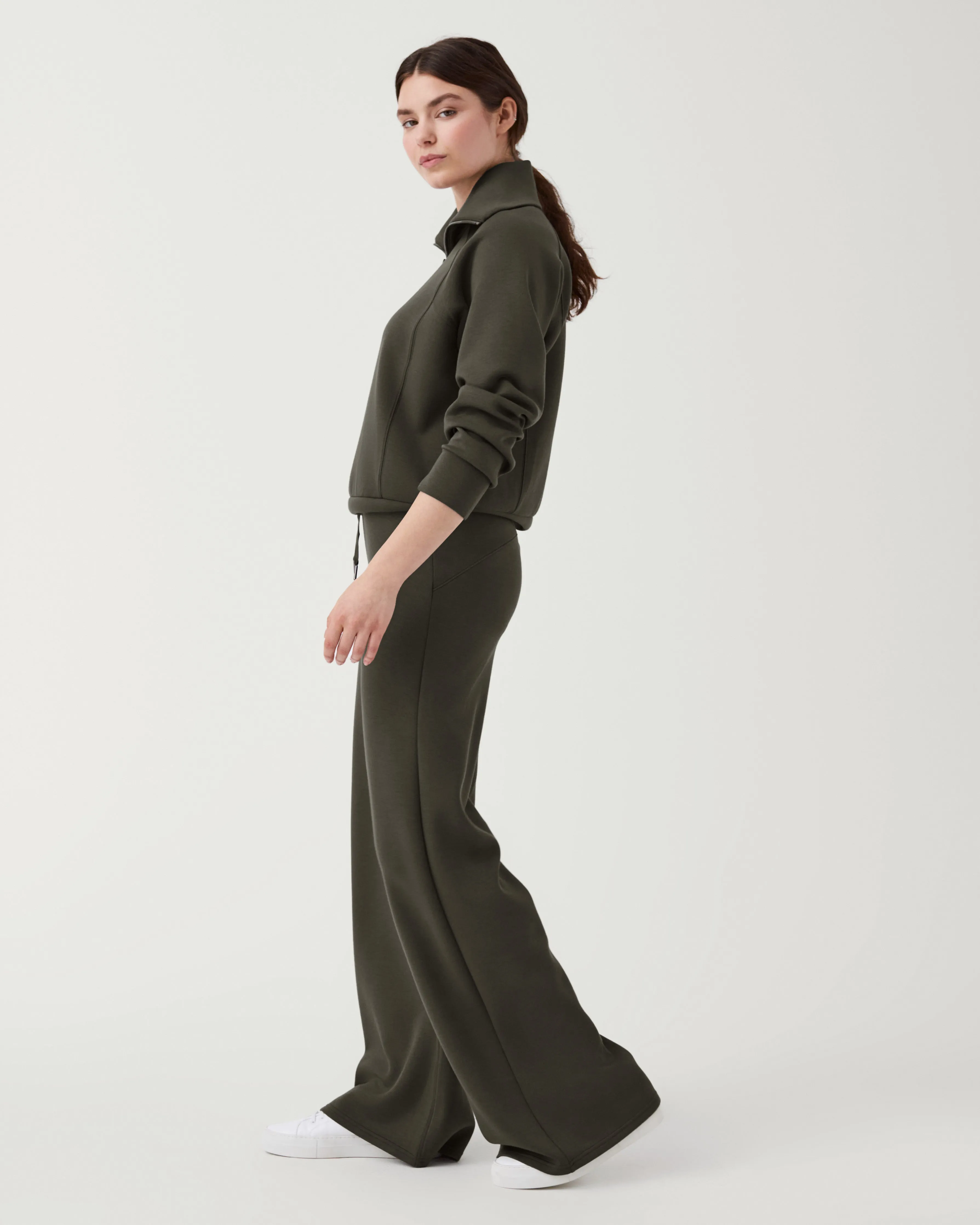 SPANX® AirEssentials Wide Leg Pant