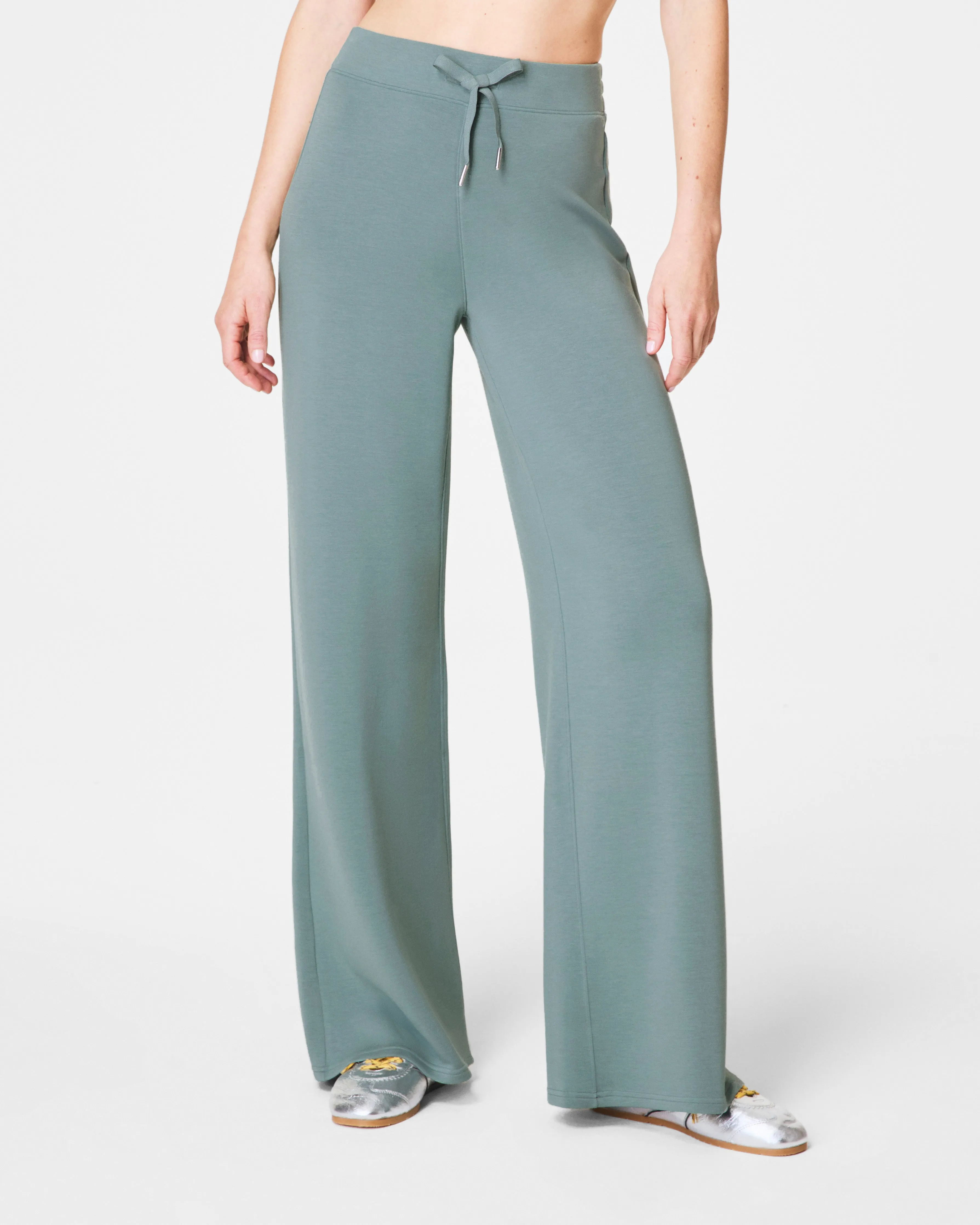 SPANX® AirEssentials Wide Leg Pant